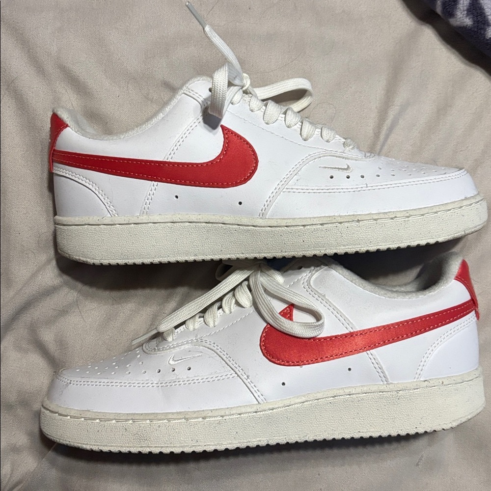 Women’s Nikes White and Red Sneakers, 7.5
